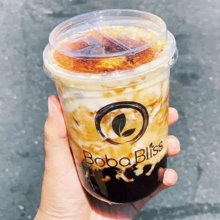 Boba Tea Plastic Cups for Dynamic Bubble Tea Packaging
