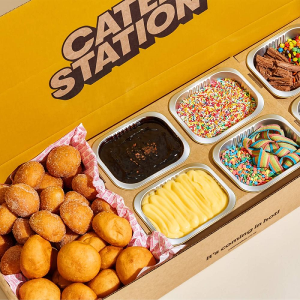 Custom Printed Logo Food Grade Cookie Box Snack Cake Picnic Dessert Box Catering Packaging Boxes With Divider Platter